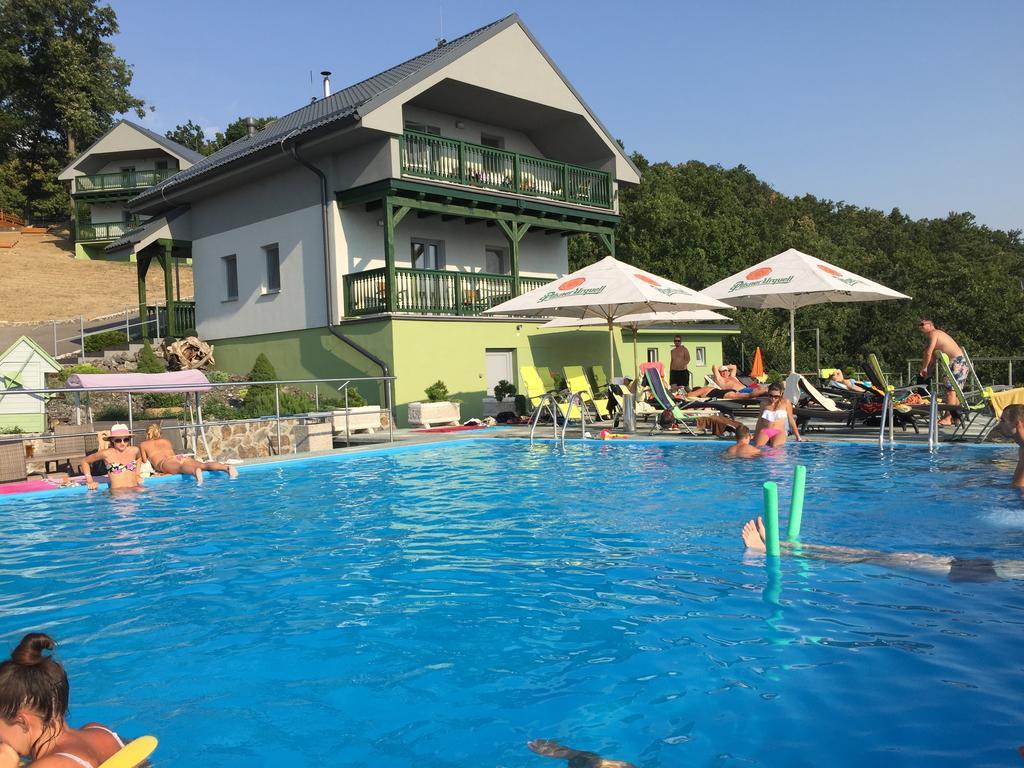 Wellness Pension Inovec Jalsove Exterior photo