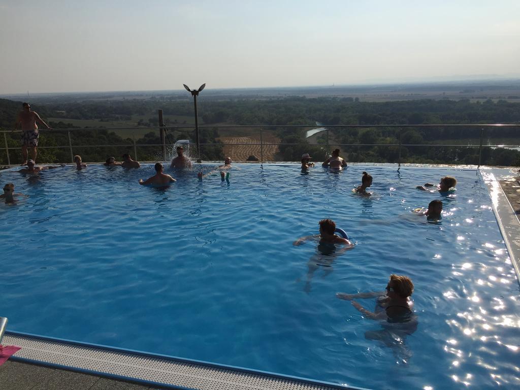 Wellness Pension Inovec Jalsove Exterior photo
