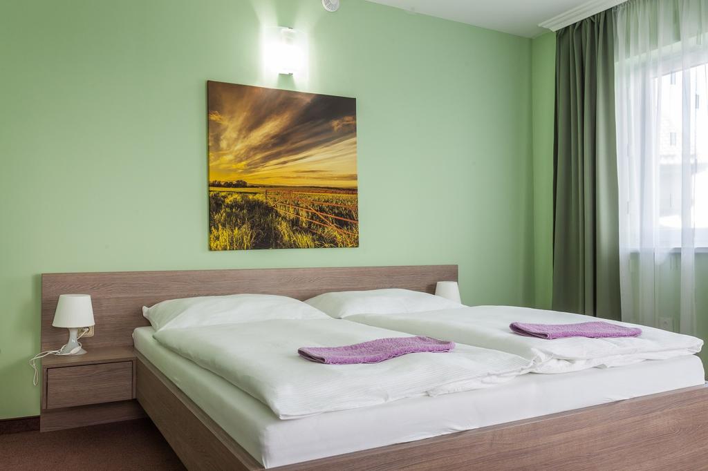 Wellness Pension Inovec Jalsove Exterior photo